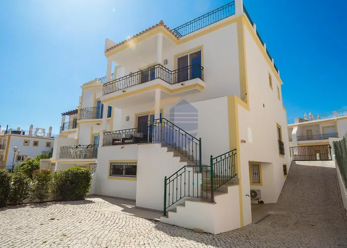 Alto Da Ria * אלבור